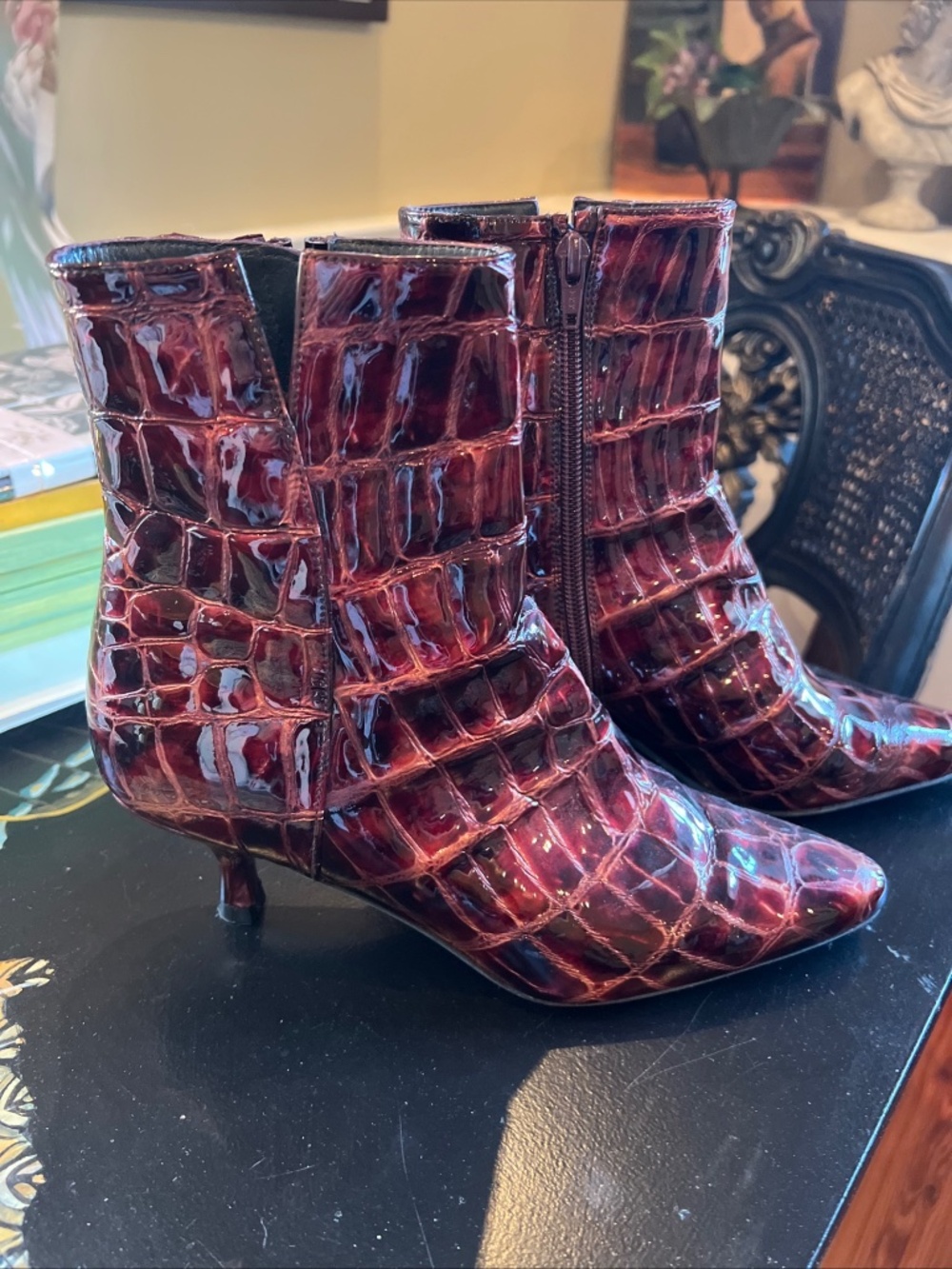 Stuart Weitzman Croc Embossed Patent Leather Zip Booties Bordeaux 7.5M NWOB